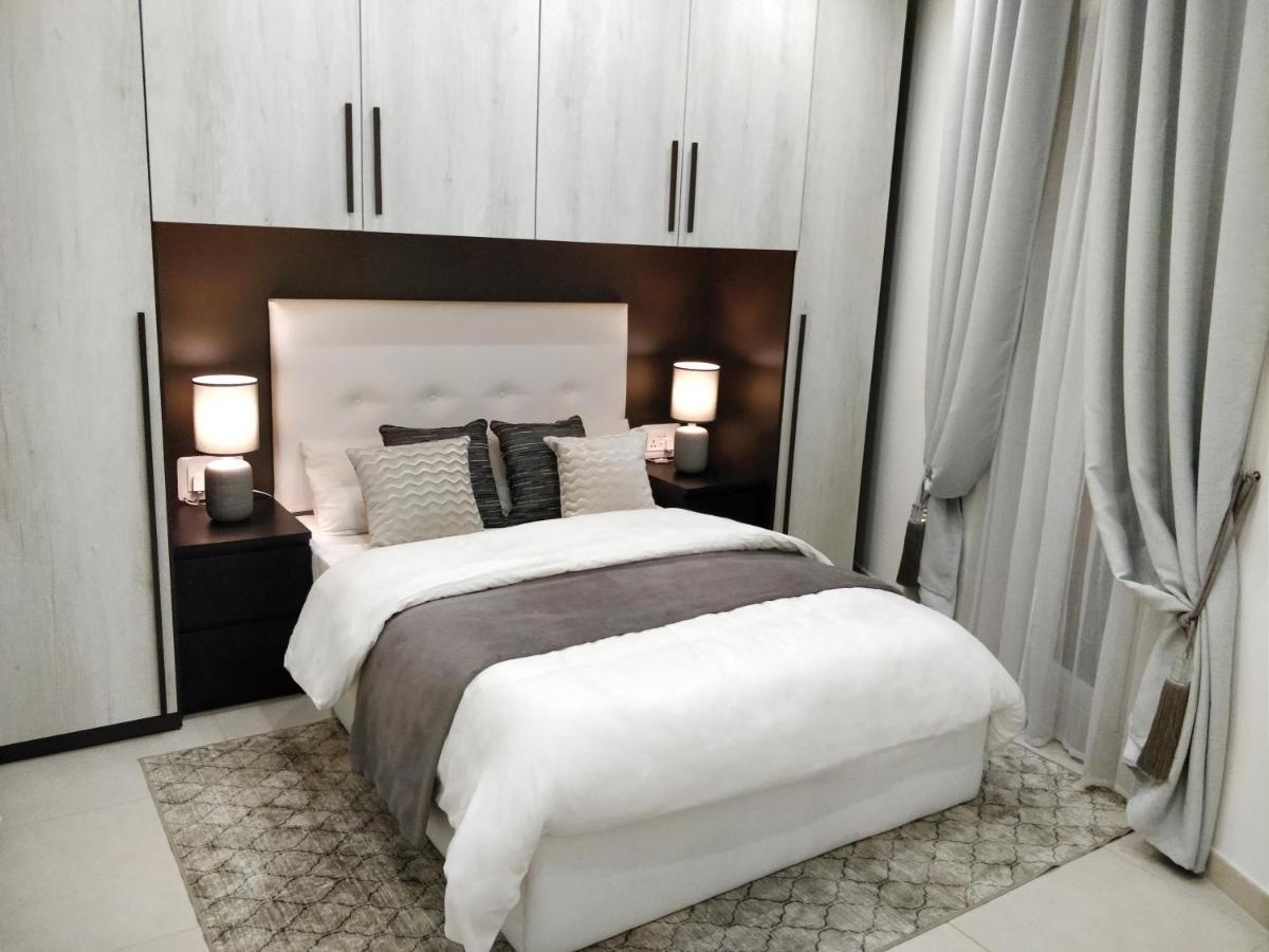 Central Rooms - Near Valletta & Sliema - Best Bus Lines Hamrun ภายนอก รูปภาพ